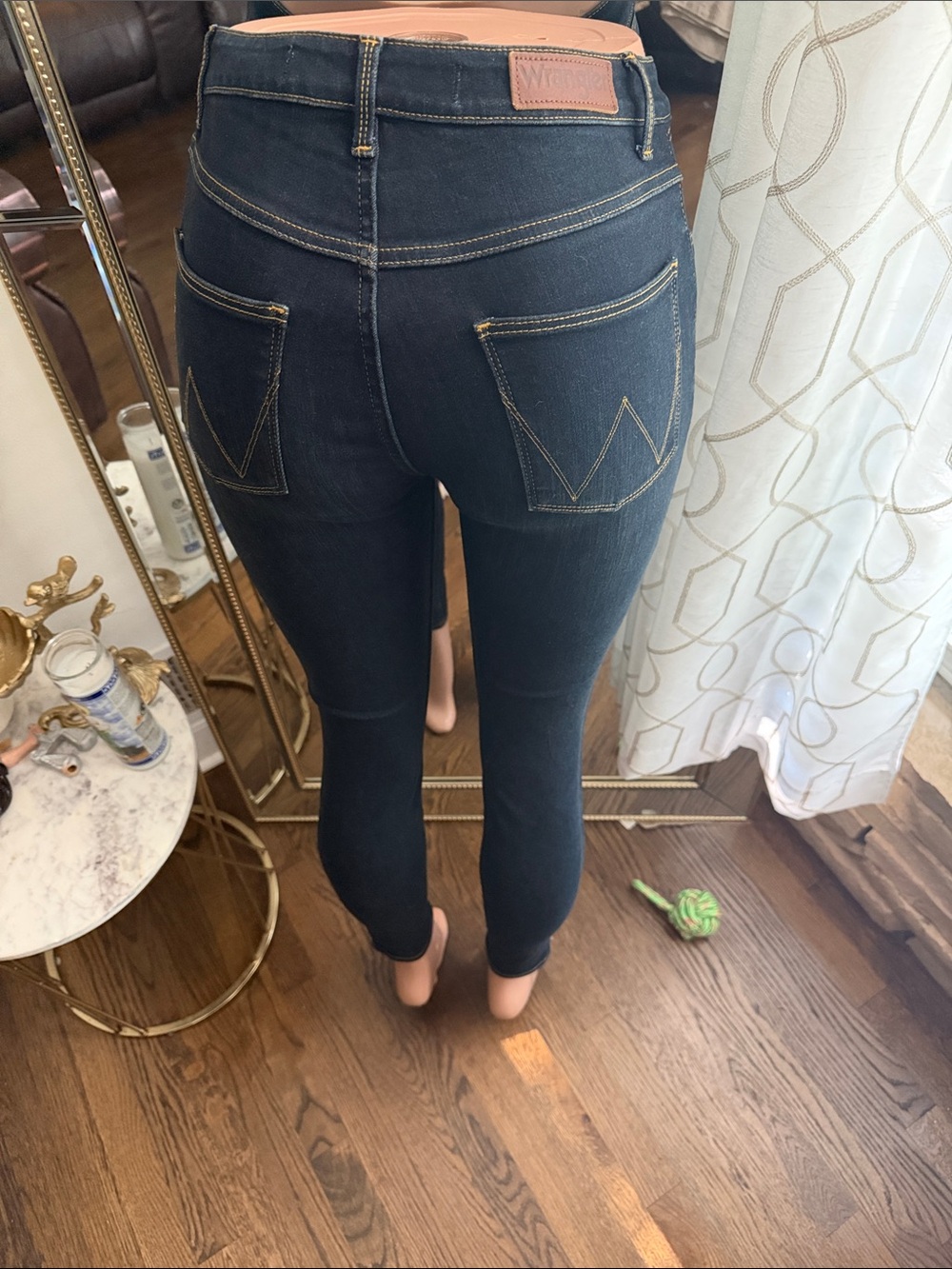 Wrangler Women’s Dark Blue High-Rise Skinny Jeans
